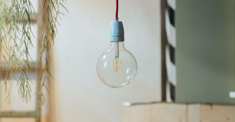 Lightning Bulb - Red and White Light Bulb